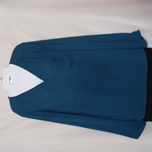 PLEIONE Women's Blue V Neck  Top With Gathers on the Shoulder. SizeXL